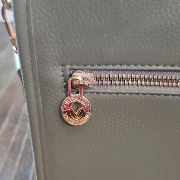 Valentino Orlandi Sage Green Italian Leather Crossbody Messenger Bag - Picture 7 of 12